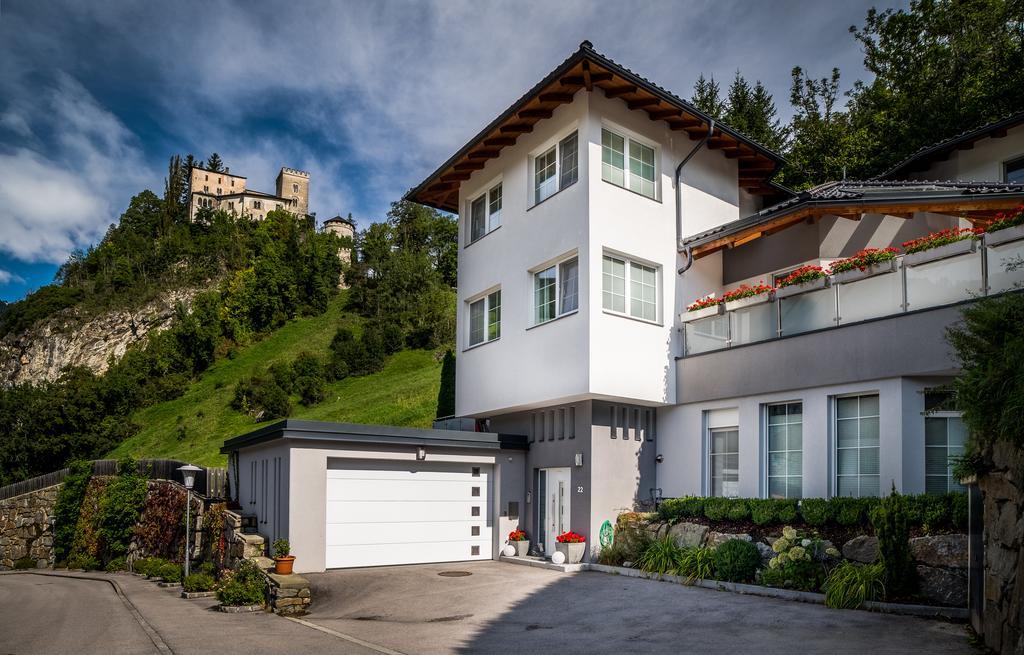 Apartments Schloss-Weissenstein-Strasse Matrei in Osttirol Luaran gambar