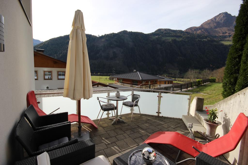 Apartments Schloss-Weissenstein-Strasse Matrei in Osttirol Luaran gambar